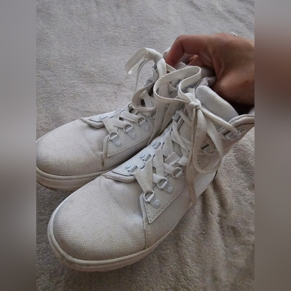 Dr. Martens White Canvas Combs - Picture 9 of 12